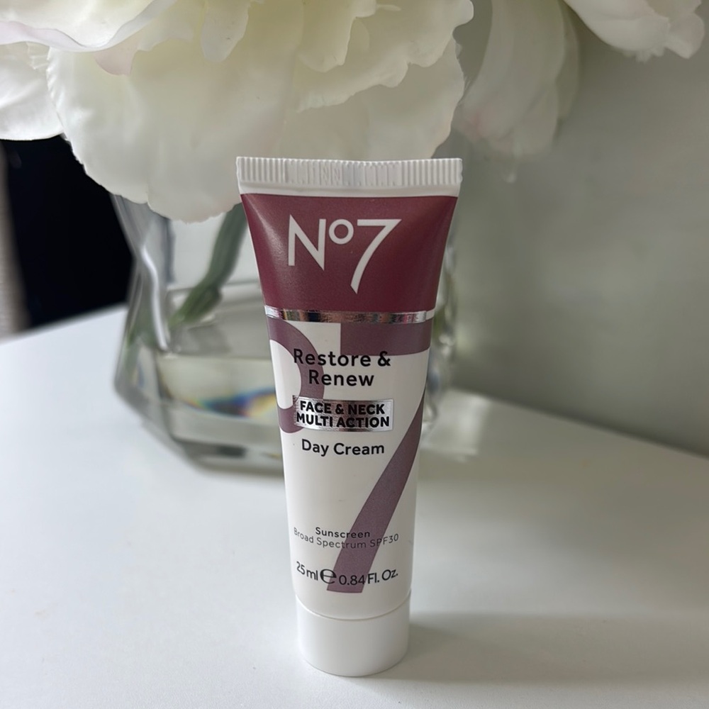 No7 Restore & Renew Day Cream